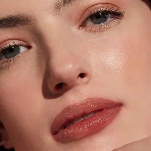 Beautycounter Lip Beyond Gloss Amber Iridescent Gloss